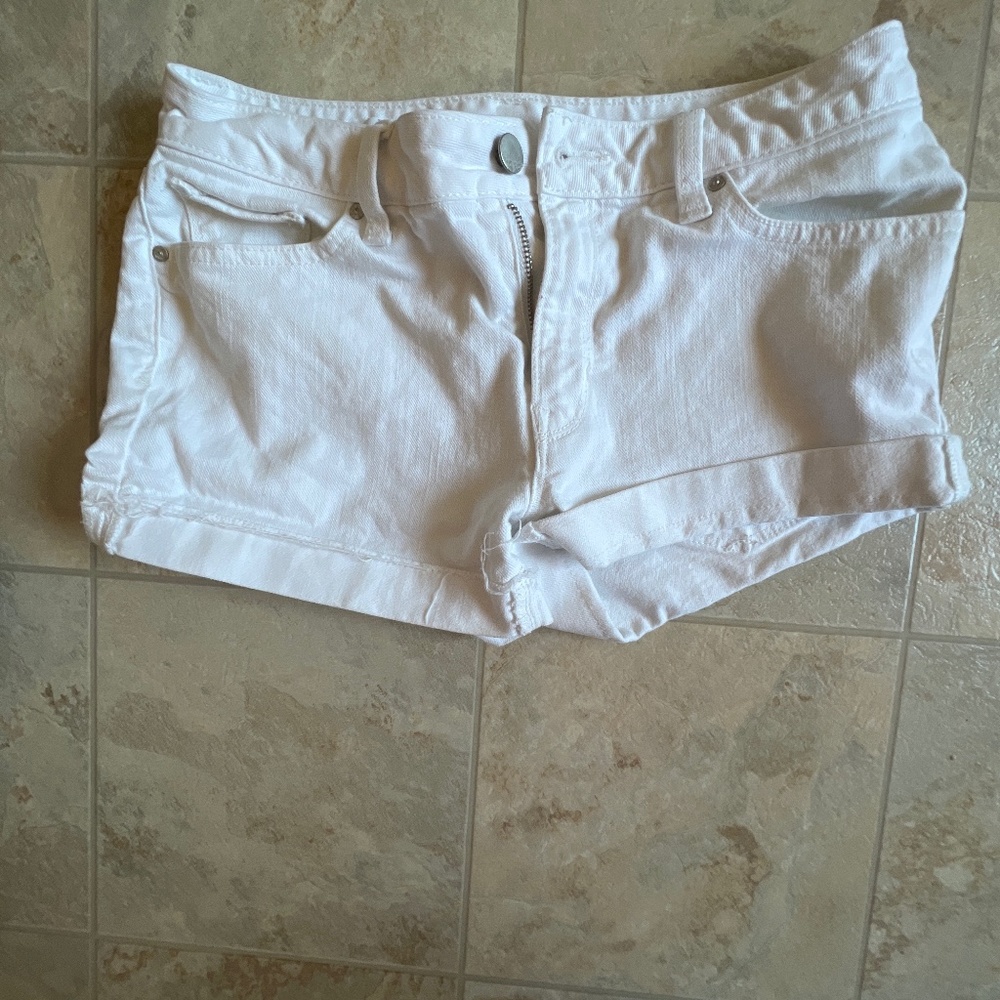 White Gap 1996 shorts